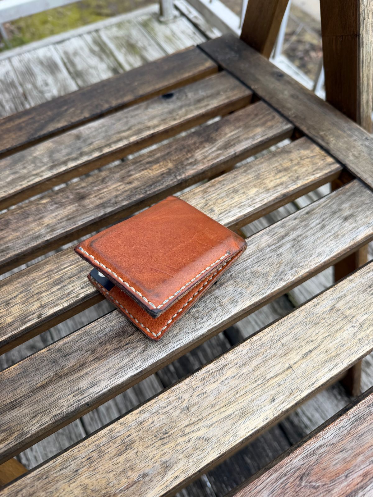 Photo by nitrocelluloseballoon on March 5, 2026 of the Self-Made Bifold Wallet in English Bridle Tan.