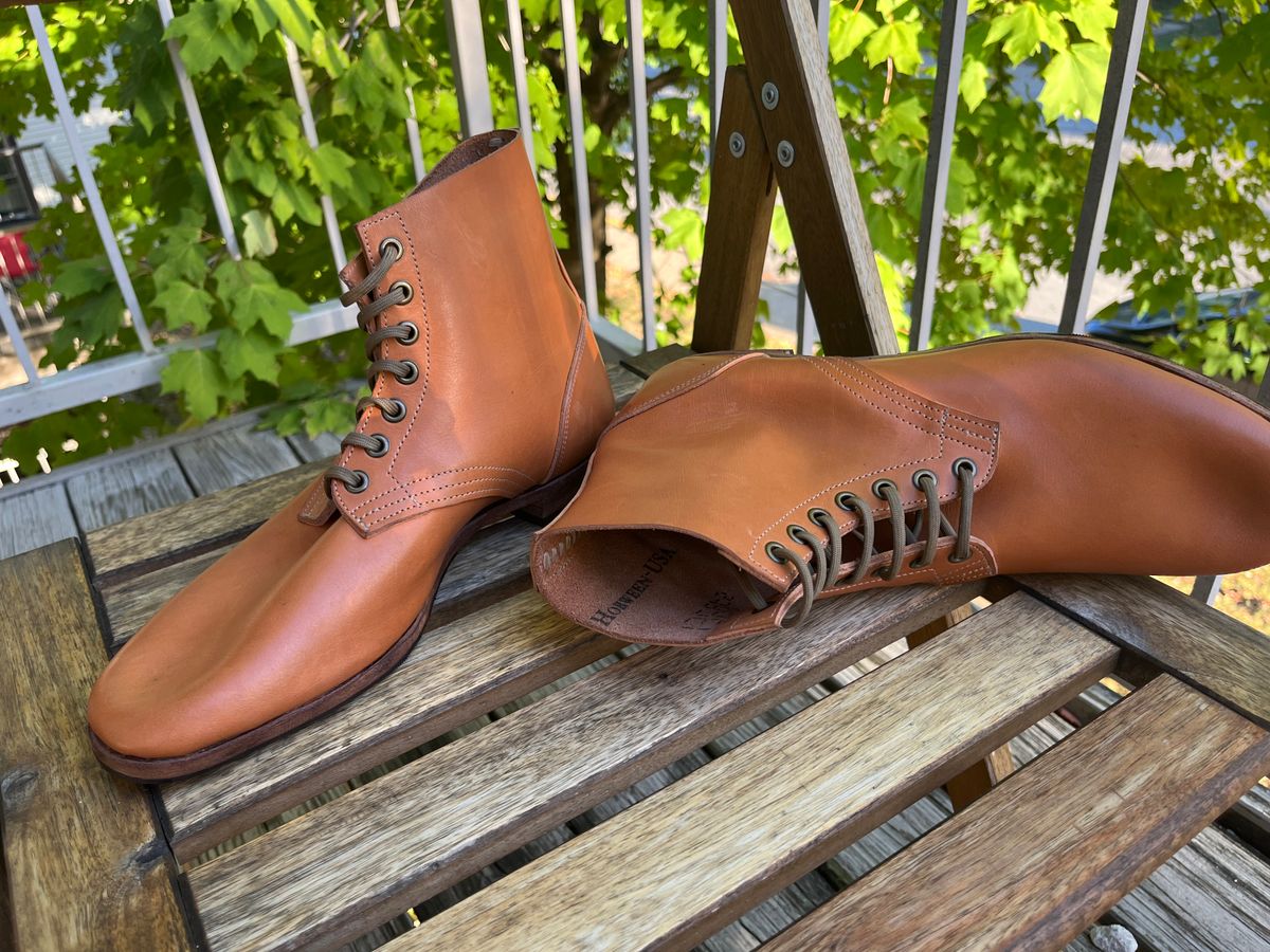 Photo by nitrocelluloseballoon on September 30, 2025 of the Self-Made Light Duty Boondockers in Horween English Tan Essex.