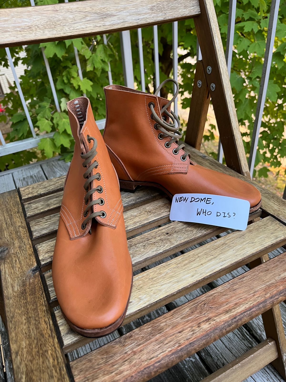 Photo by nitrocelluloseballoon on October 1, 2025 of the Self-Made Light Duty Boondockers in Horween English Tan Essex.