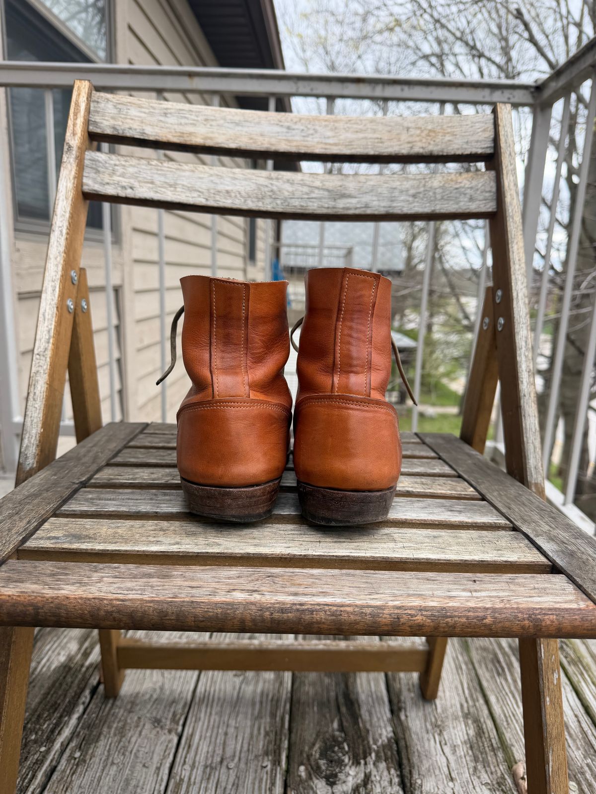 Photo by nitrocelluloseballoon on April 5, 2026 of the Self-Made Light Duty Boondockers in Horween English Tan Essex.