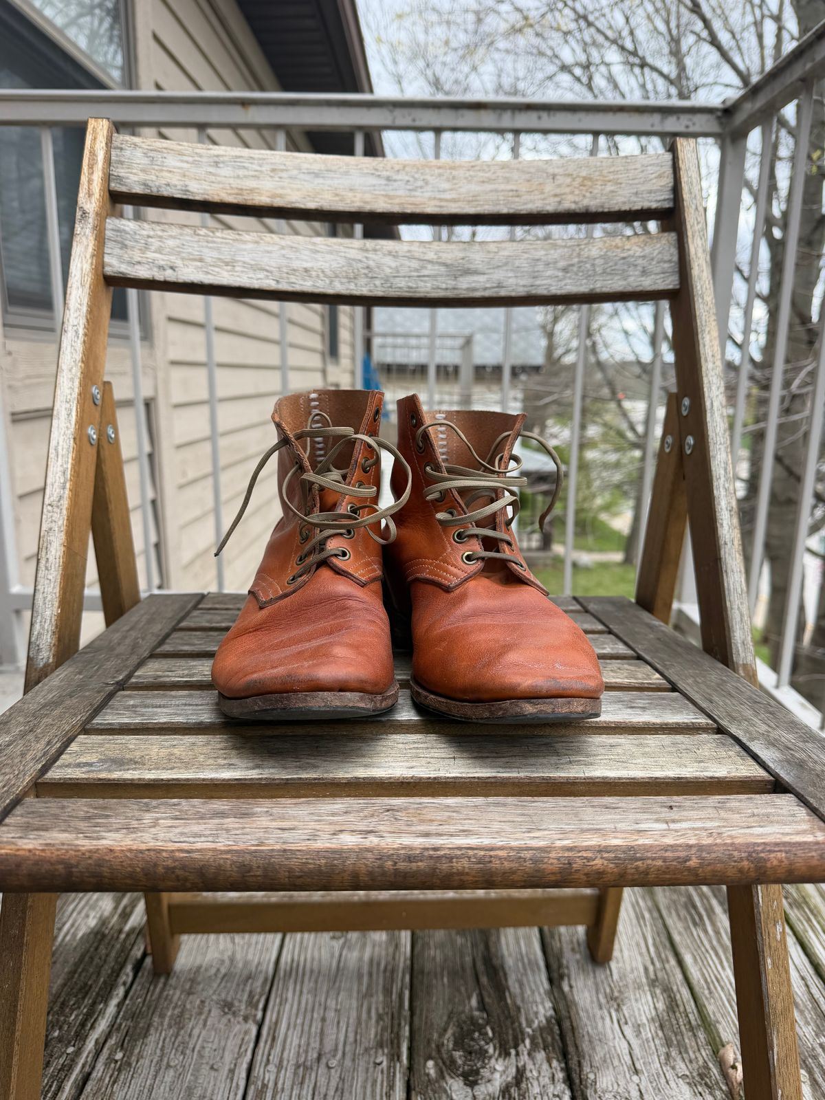 Photo by nitrocelluloseballoon on April 5, 2026 of the Self-Made Light Duty Boondockers in Horween English Tan Essex.