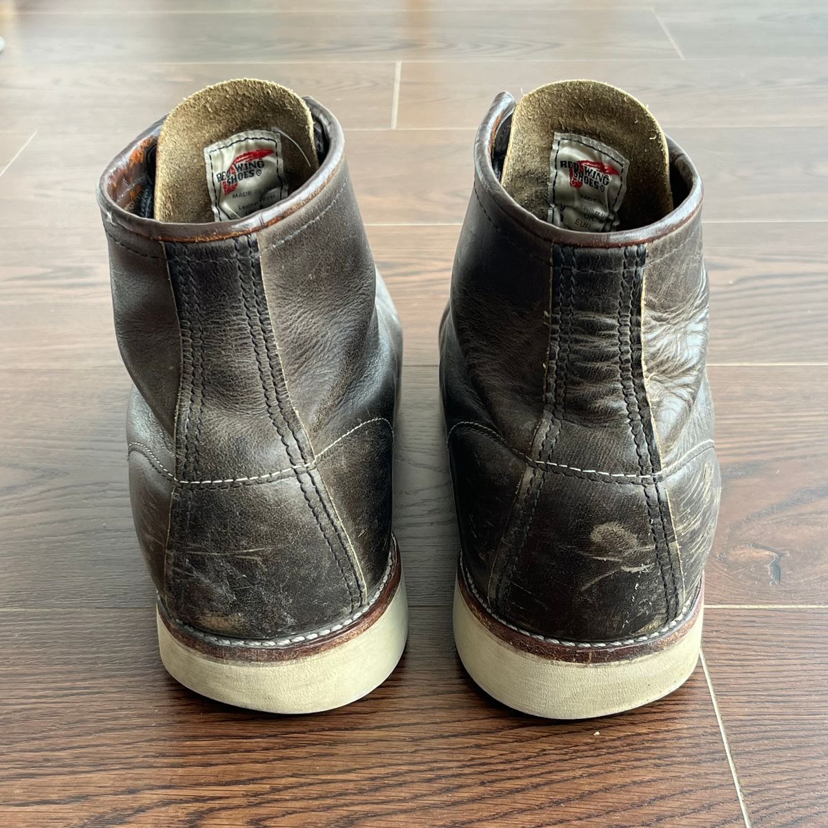 Photo by MukMukSifu on April 12, 2025 of the Red Wing 6-Inch Classic Moc in S.B. Foot Charcoal Rough and Tough.