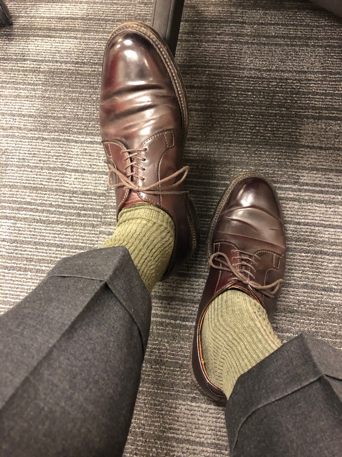 Photo by MukMukSifu on November 9, 2020 of the Alden Plain Toe Blucher in Horween Color 8 Shell Cordovan.