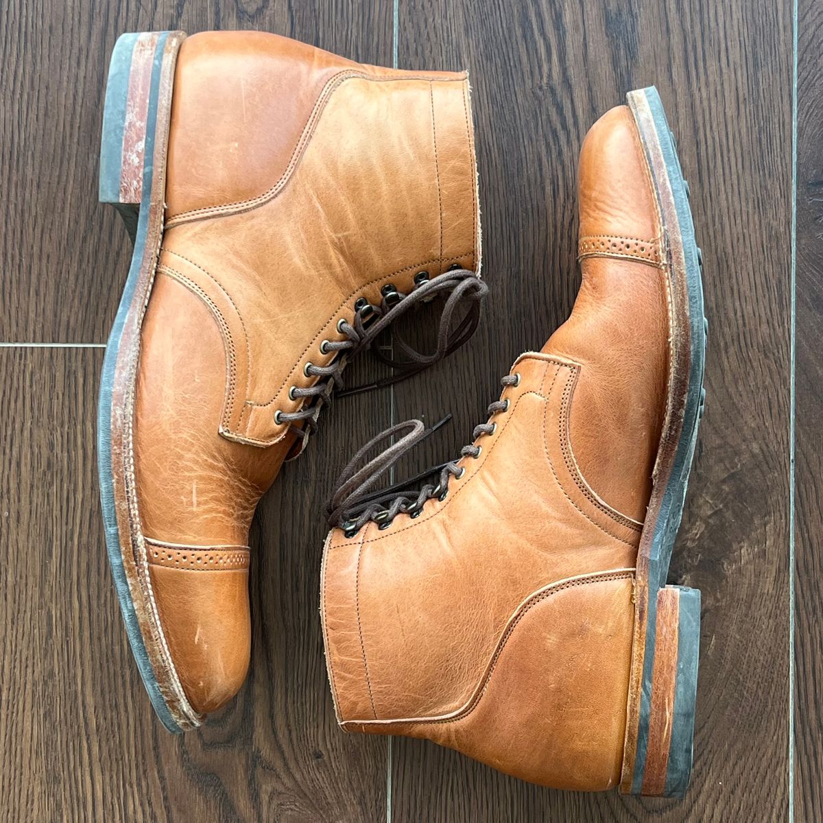 Photo by MukMukSifu on March 13, 2025 of the Viberg Service Boot BCT in Horween Natural Dublin.