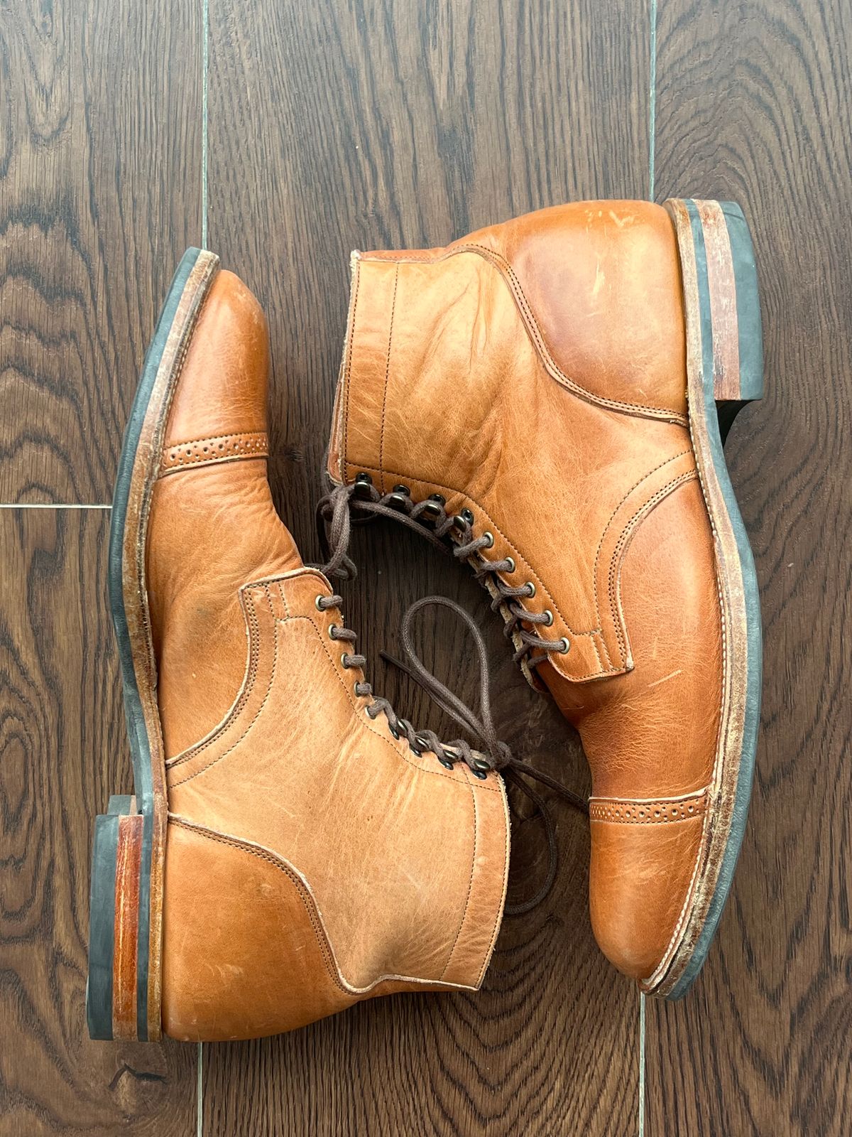 Photo by MukMukSifu on April 2, 2025 of the Viberg Service Boot BCT in Horween Natural Dublin.