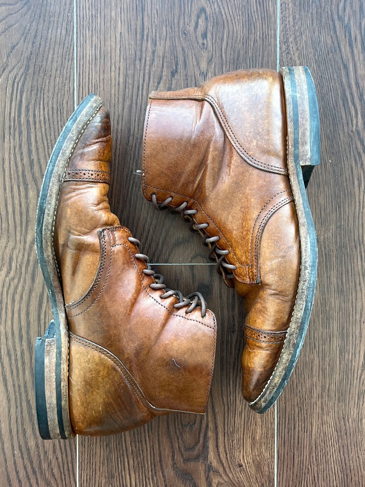 Photo by MukMukSifu on February 22, 2025 of the Viberg Service Boot BCT in Maryam Honey Tanned Hosrehide.