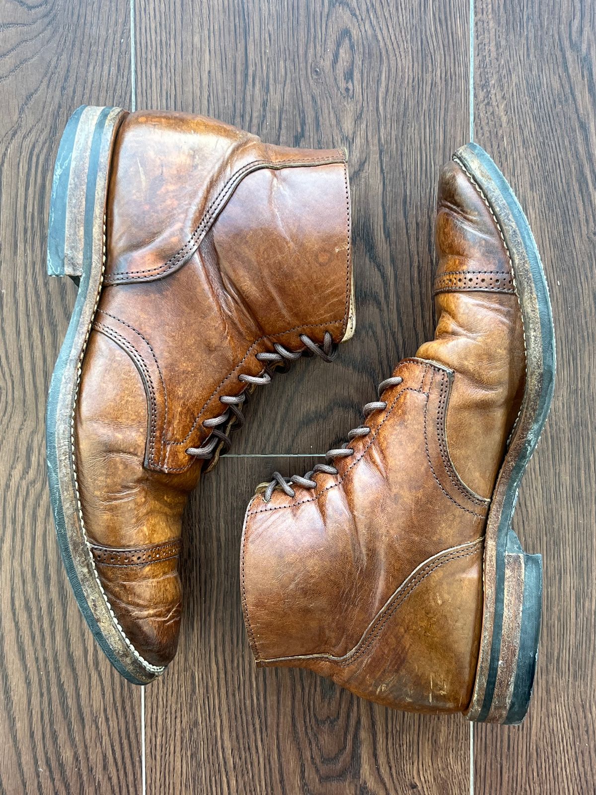 Photo by MukMukSifu on February 22, 2025 of the Viberg Service Boot BCT in Maryam Honey Tanned Hosrehide.