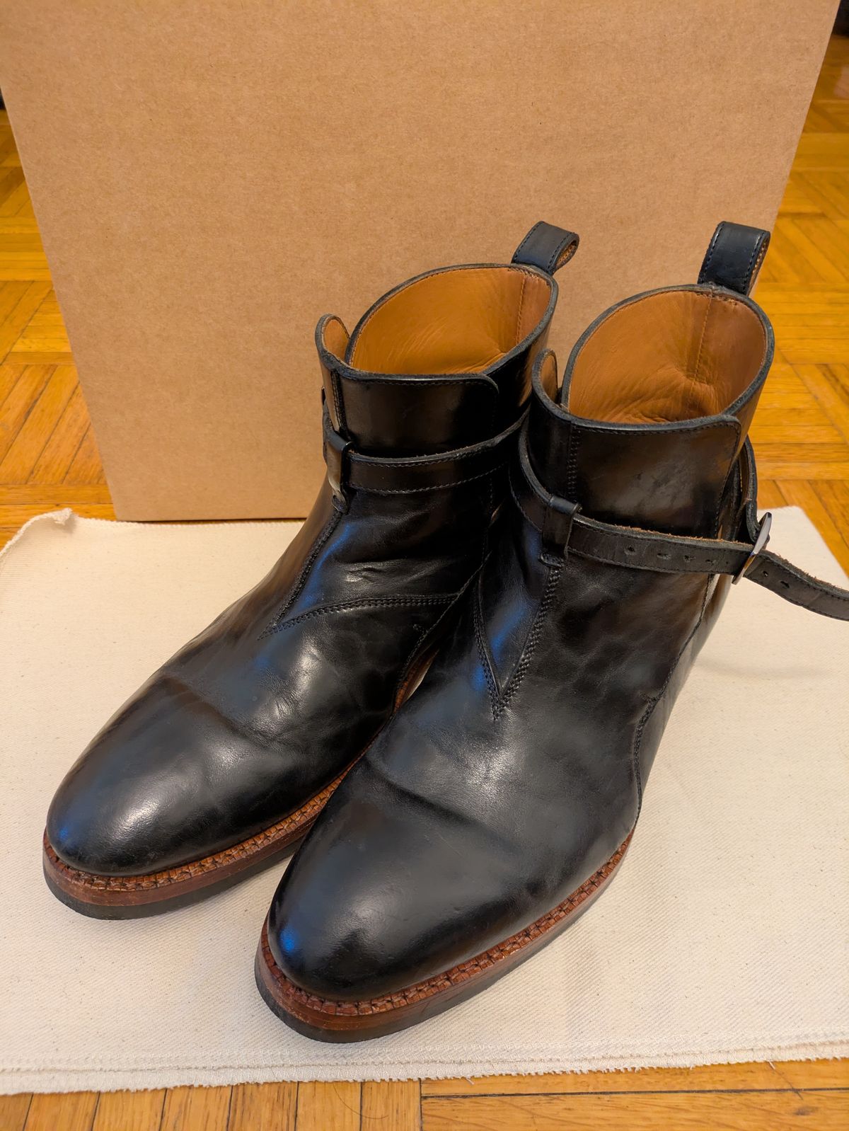 Photo by LaserKiwi on May 16, 2026 of the Blkbrd Shoemaker Umaid Jodhpur Boot in Maryam Black TPR Horsebutt.