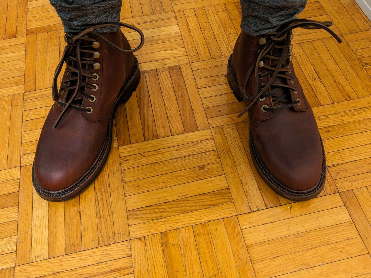 Photo by LaserKiwi on March 10, 2024 of the Grant Stone Diesel Boot in Seidel Walnut Bison.