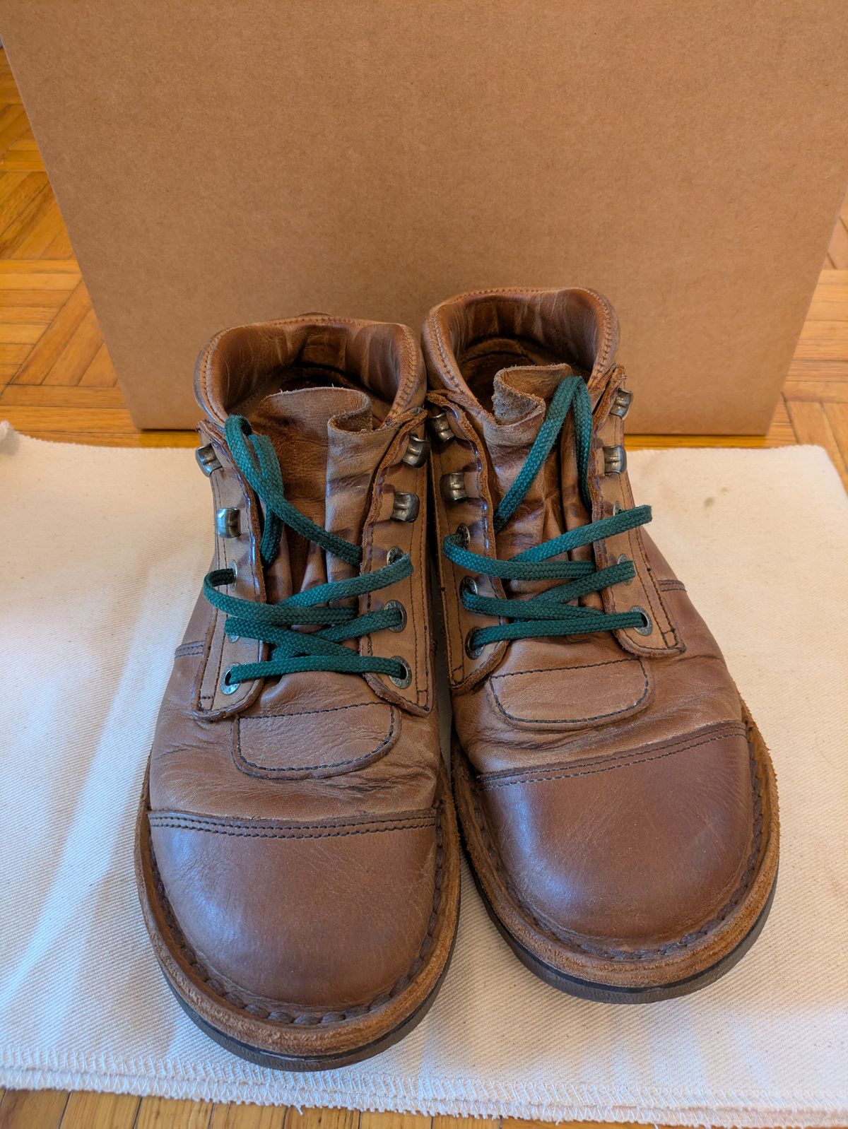 Photo by LaserKiwi on May 15, 2026 of the Jim Green African Ranger Barefoot Boot in Fudge Crazy Horse.