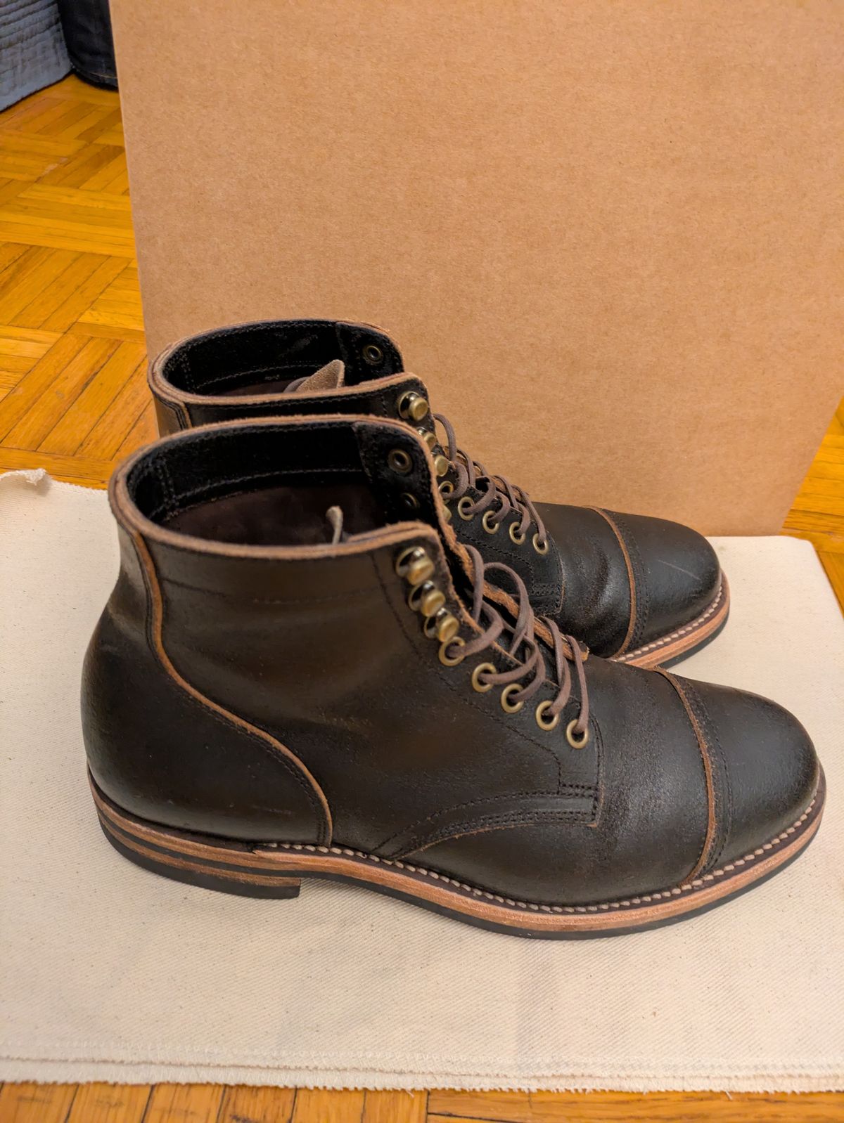 Photo by LaserKiwi on May 16, 2026 of the Luosjiet CapToe Service Boot in PrimeAsia Black Waxed Flesh.