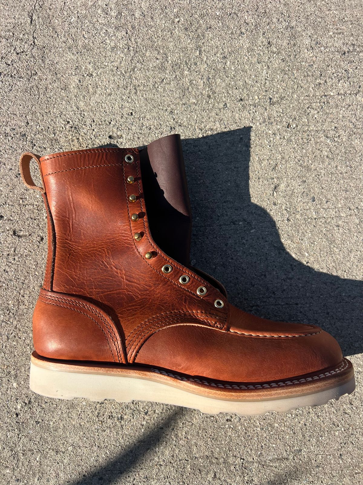 Photo by jessejames_c on September 11, 2025 of the Nicks DomePro in Horween English Tan Dublin.