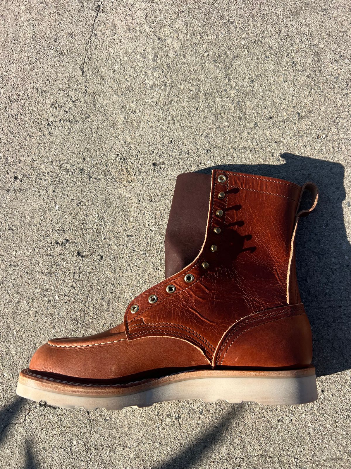 Photo by jessejames_c on September 11, 2025 of the Nicks DomePro in Horween English Tan Dublin.