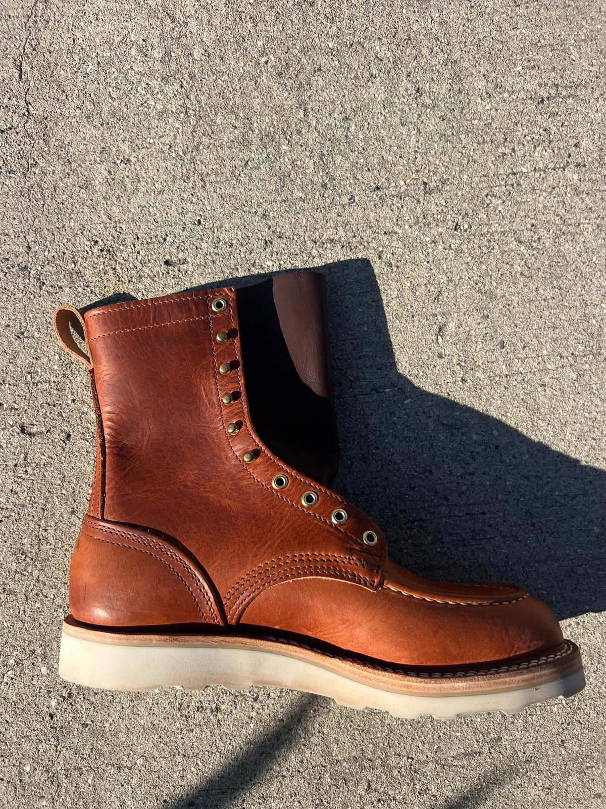 Photo by jessejames_c on September 11, 2025 of the Nicks DomePro in Horween English Tan Dublin.