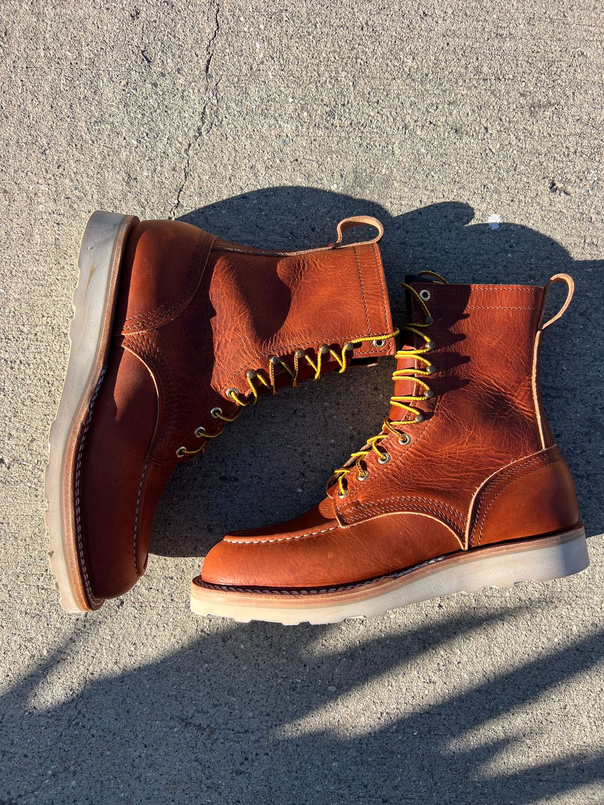 Photo by jessejames_c on October 1, 2025 of the Nicks DomePro in Horween English Tan Dublin.