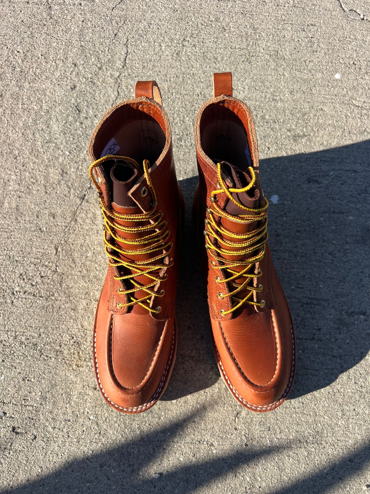 Photo by jessejames_c on October 1, 2025 of the Nicks DomePro in Horween English Tan Dublin.