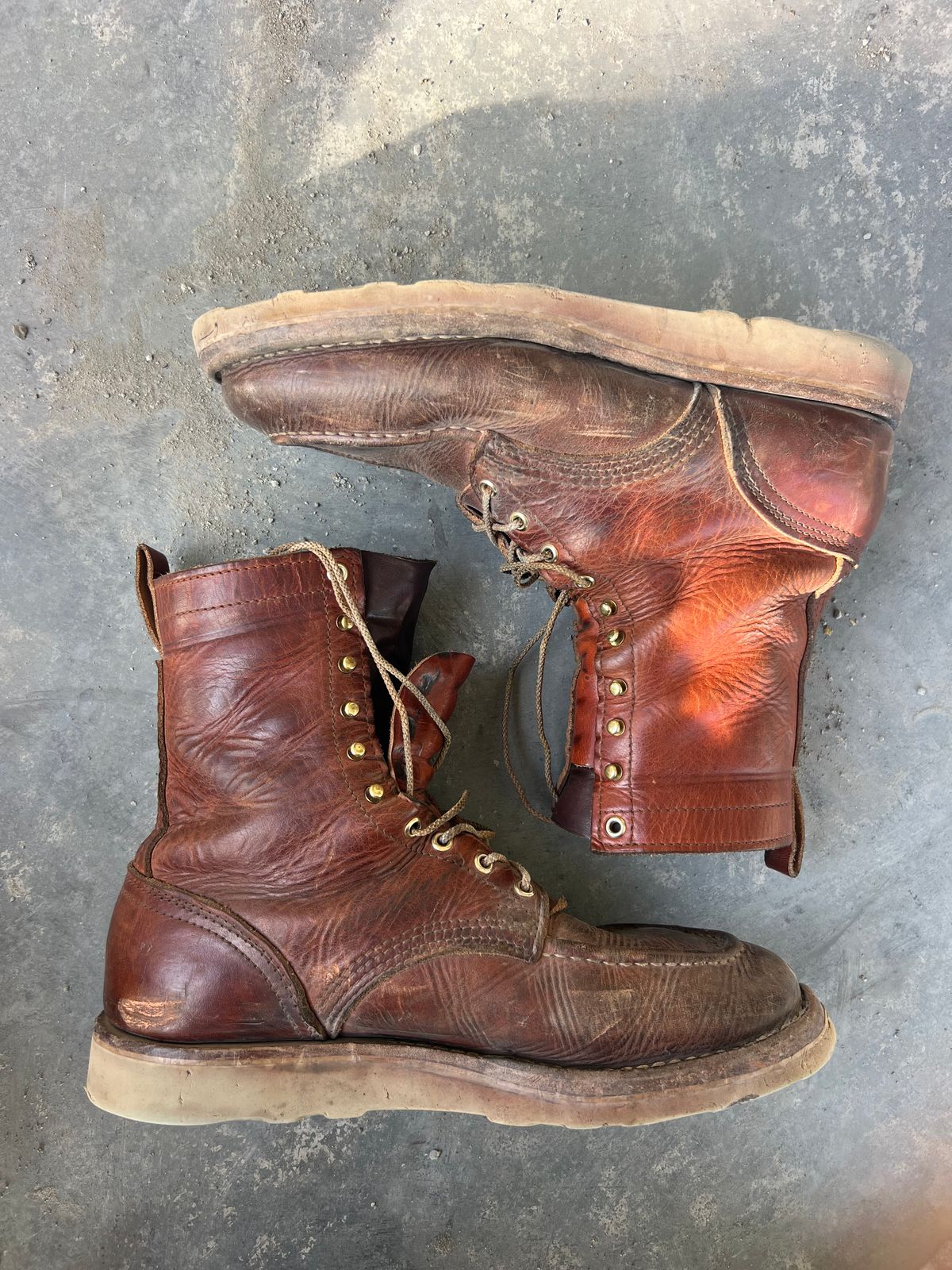 Photo by jessejames_c on December 3, 2025 of the Nicks DomePro in Horween English Tan Dublin.