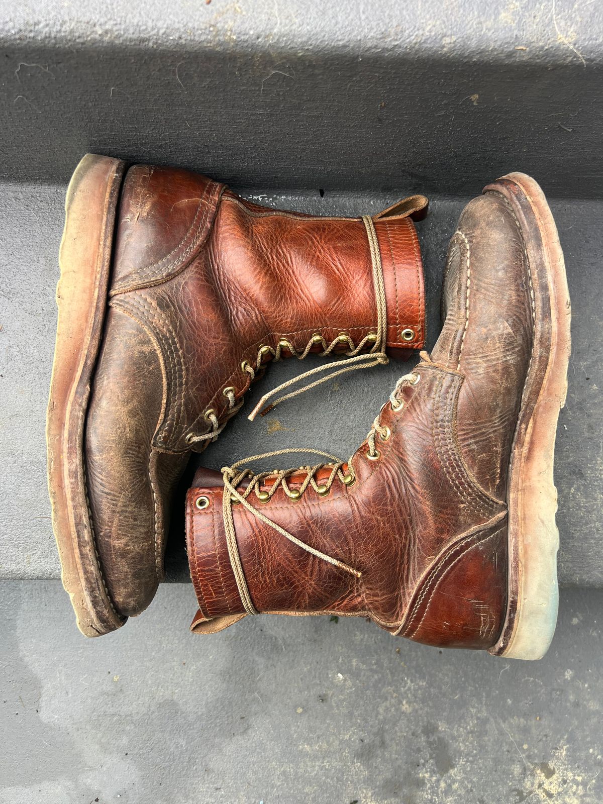 Photo by jessejames_c on January 3, 2026 of the Nicks DomePro in Horween English Tan Dublin.