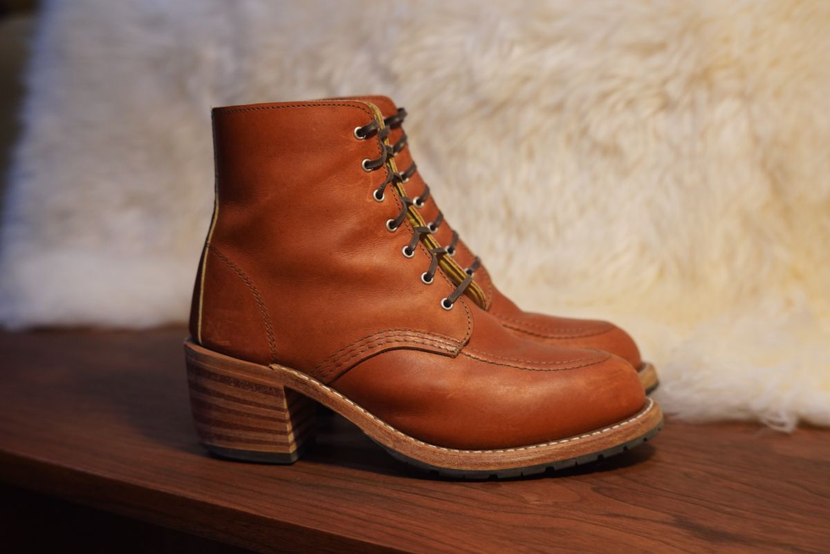 Photo by alleycat on November 5, 2025 of the Red Wing Clara in S.B. Foot Oro Legacy.