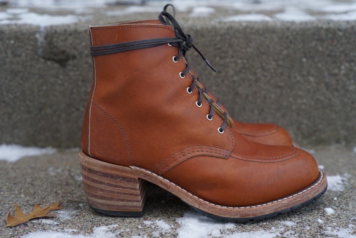 Photo by alleycat on December 1, 2025 of the Red Wing Clara in S.B. Foot Oro Legacy.