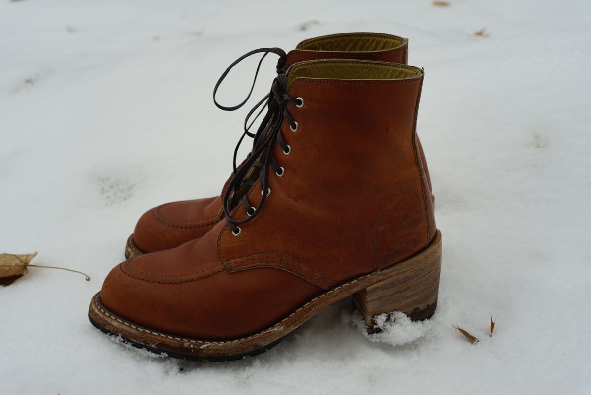Photo by alleycat on January 4, 2026 of the Red Wing Clara in S.B. Foot Oro Legacy.