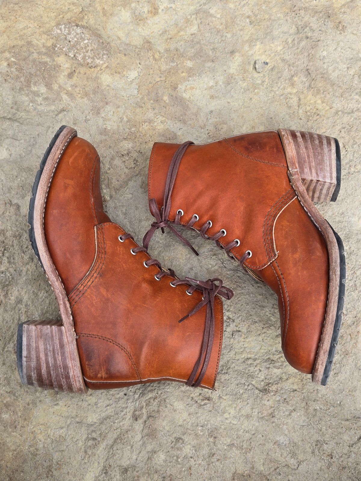 Photo by alleycat on March 5, 2026 of the Red Wing Clara in S.B. Foot Oro Legacy.