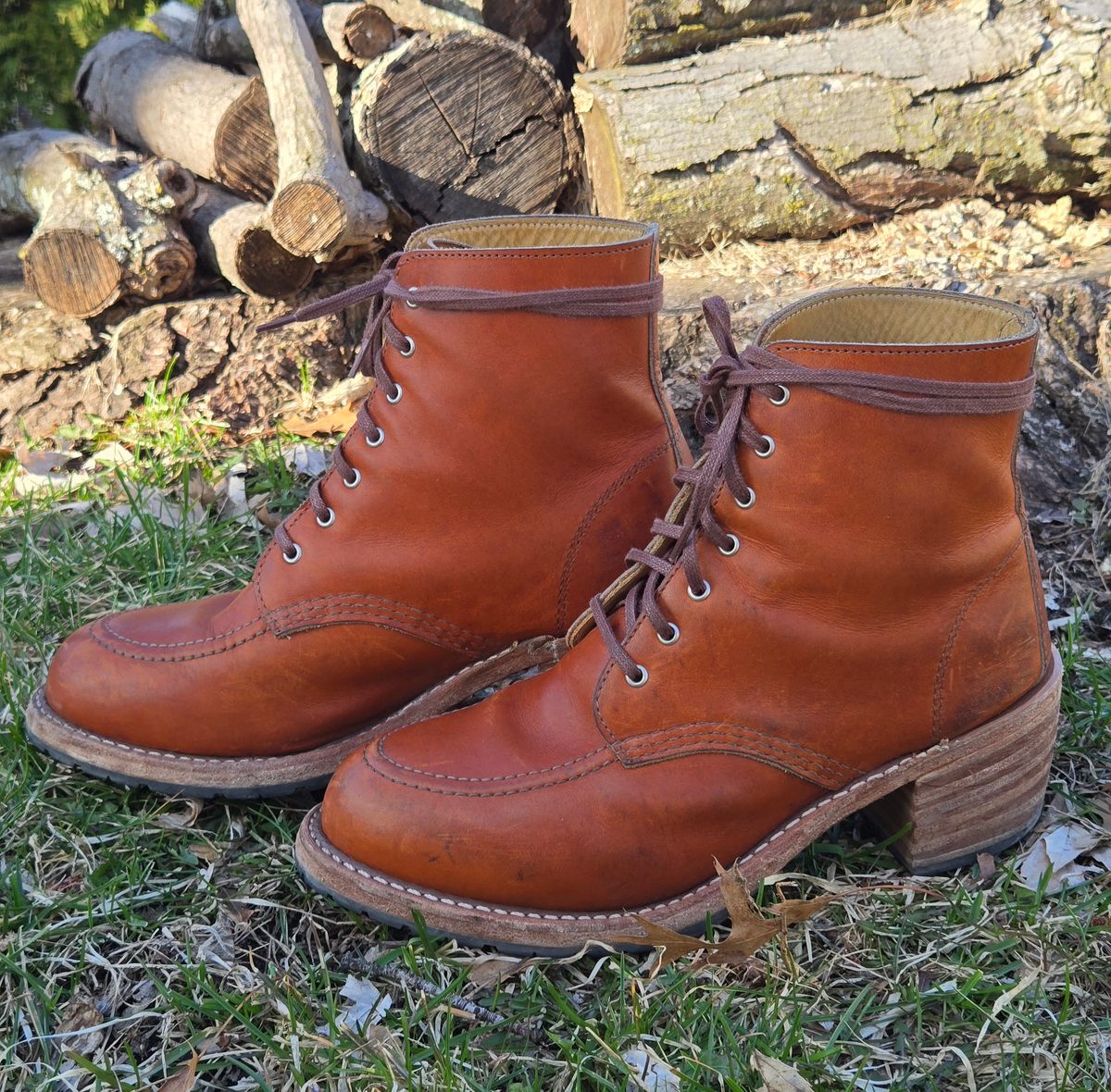 Photo by alleycat on April 5, 2026 of the Red Wing Clara in S.B. Foot Oro Legacy.