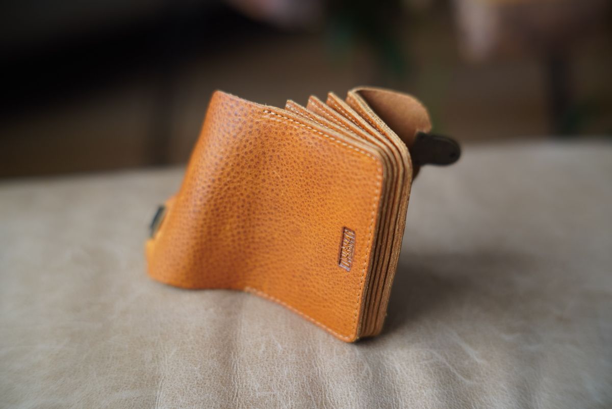 Photo by alleycat on October 3, 2025 of the Duluth Trading Company Accordion Wallet in Full-Grain Cowhide.