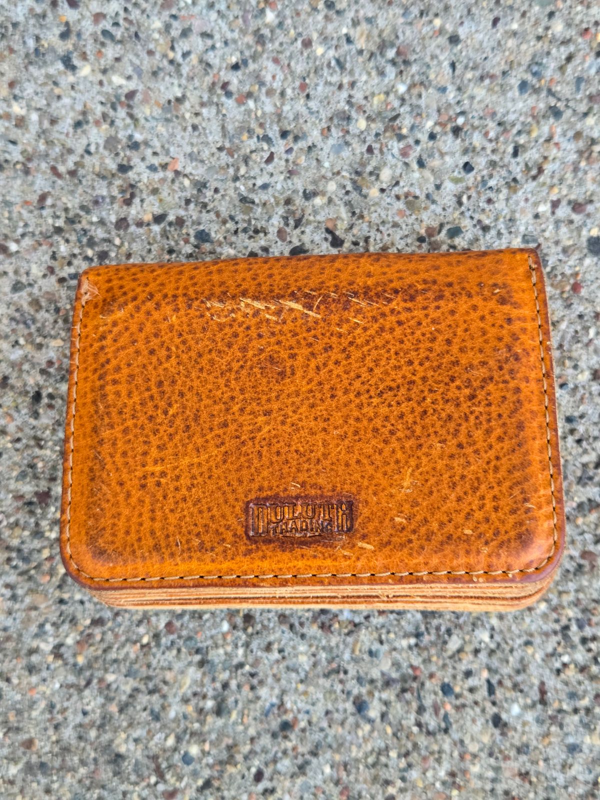Photo by alleycat on February 5, 2026 of the Duluth Trading Company Accordion Wallet in Full-Grain Cowhide.