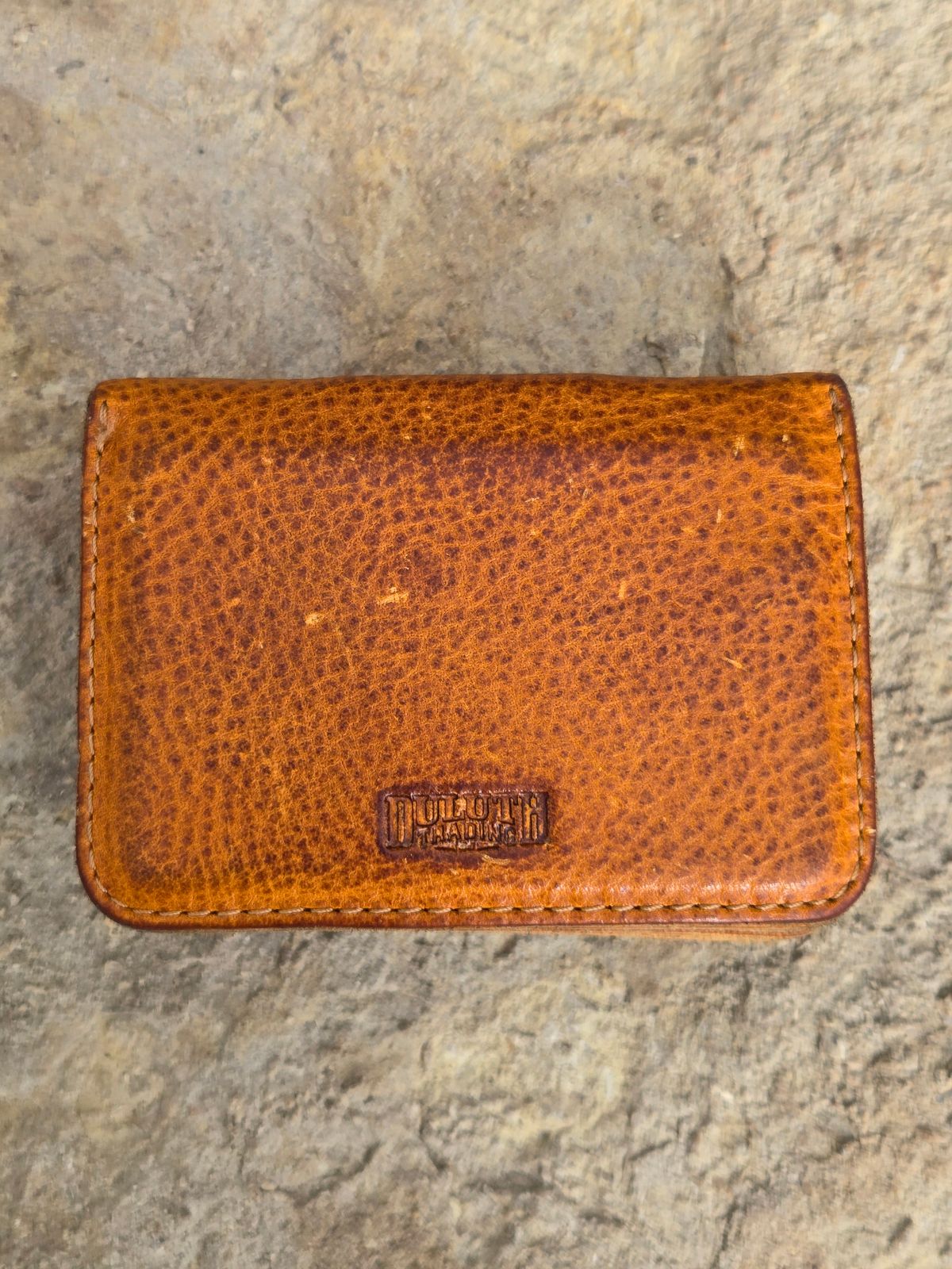 Photo by alleycat on March 5, 2026 of the Duluth Trading Company Accordion Wallet in Full-Grain Cowhide.