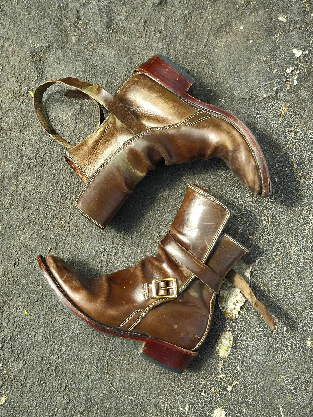 Photo by Jicojoson on February 4, 2026 of the Willie's Handmade Boots Jhodpur in Maryam Olive Horsebutt.