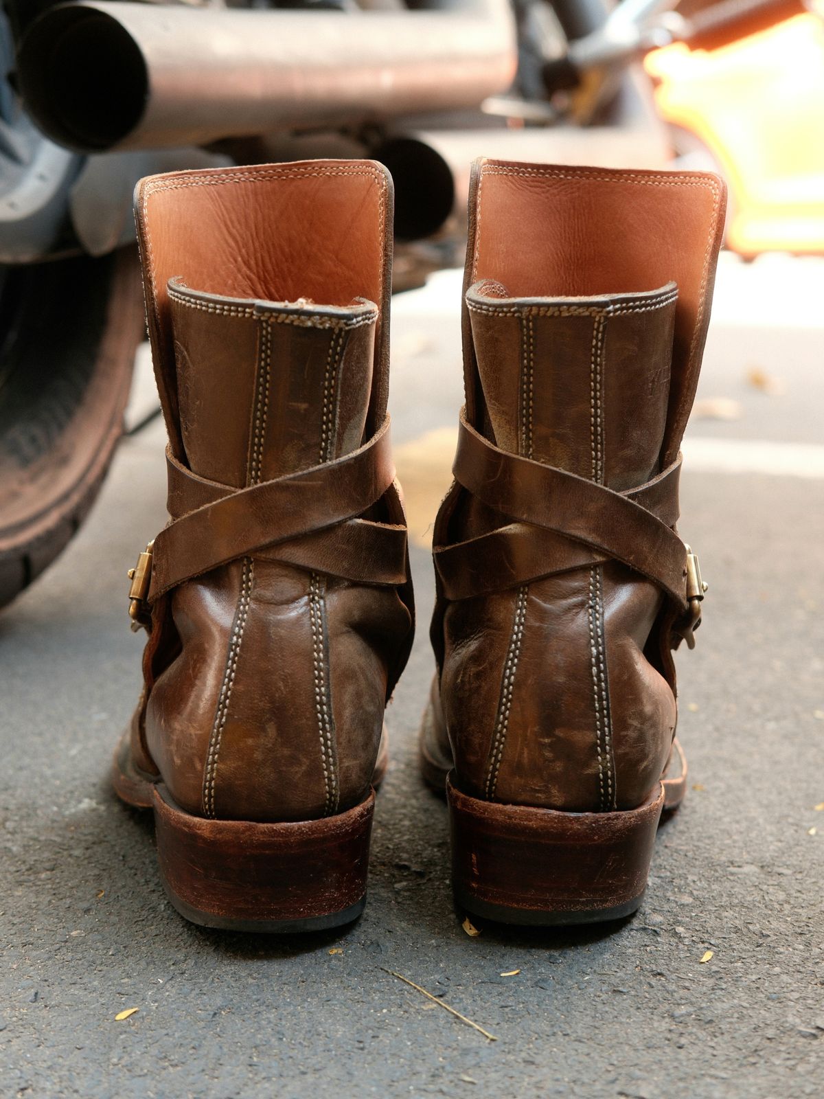 Photo by Jicojoson on March 1, 2026 of the Willie's Handmade Boots Jhodpur in Maryam Olive Horsebutt.