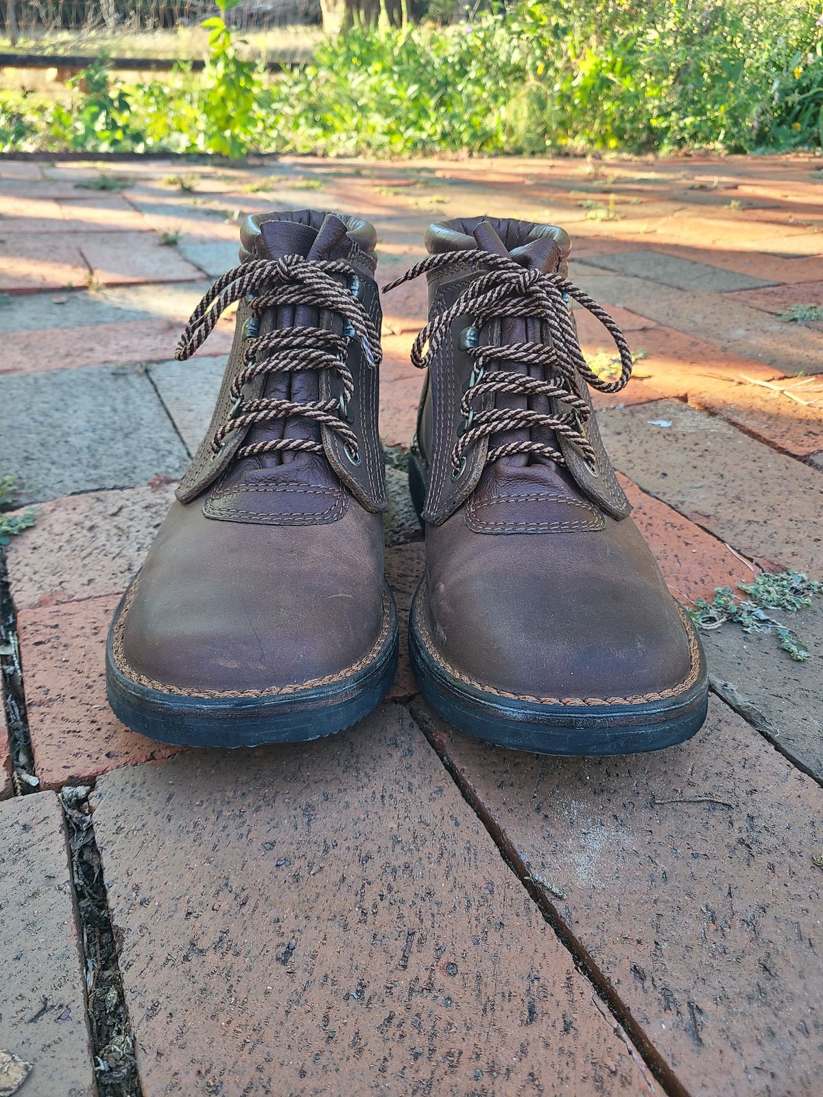 Photo by Lazarey on November 5, 2024 of the The Courteney Boot Company Safari (custom) in Mossop Leather - Dark Brown Bovine.