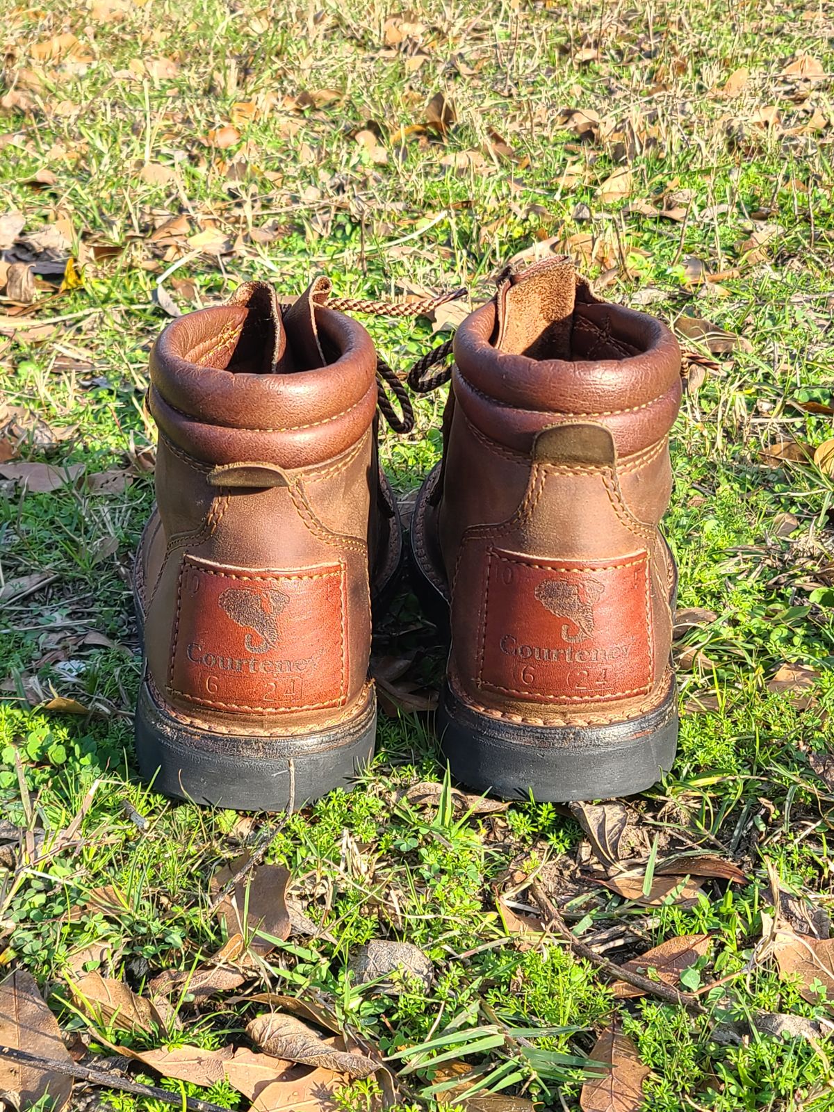 Photo by Lazarey on January 5, 2025 of the The Courteney Boot Company Safari (custom) in Mossop Leather - Dark Brown Bovine.