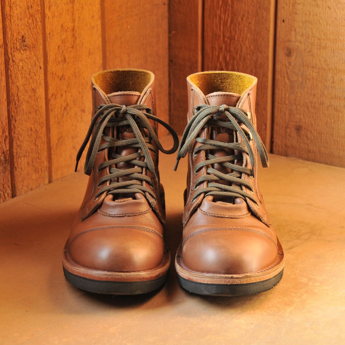 Photo by Lazarey on January 3, 2026 of the Jim Green Numzaan in Jim Green / Natural Veg Tan.