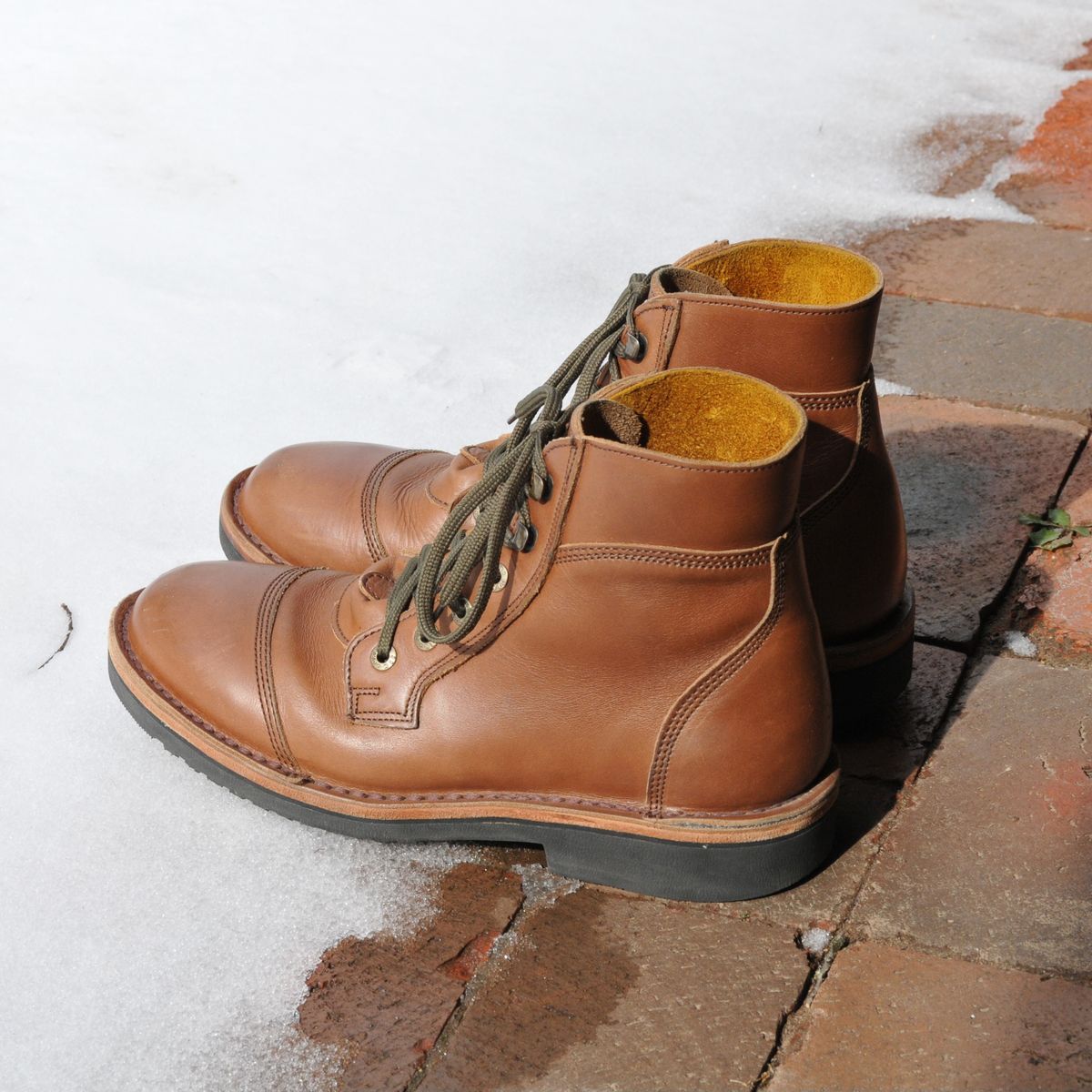 Photo by Lazarey on January 27, 2026 of the Jim Green Numzaan in Jim Green / Natural Veg Tan.