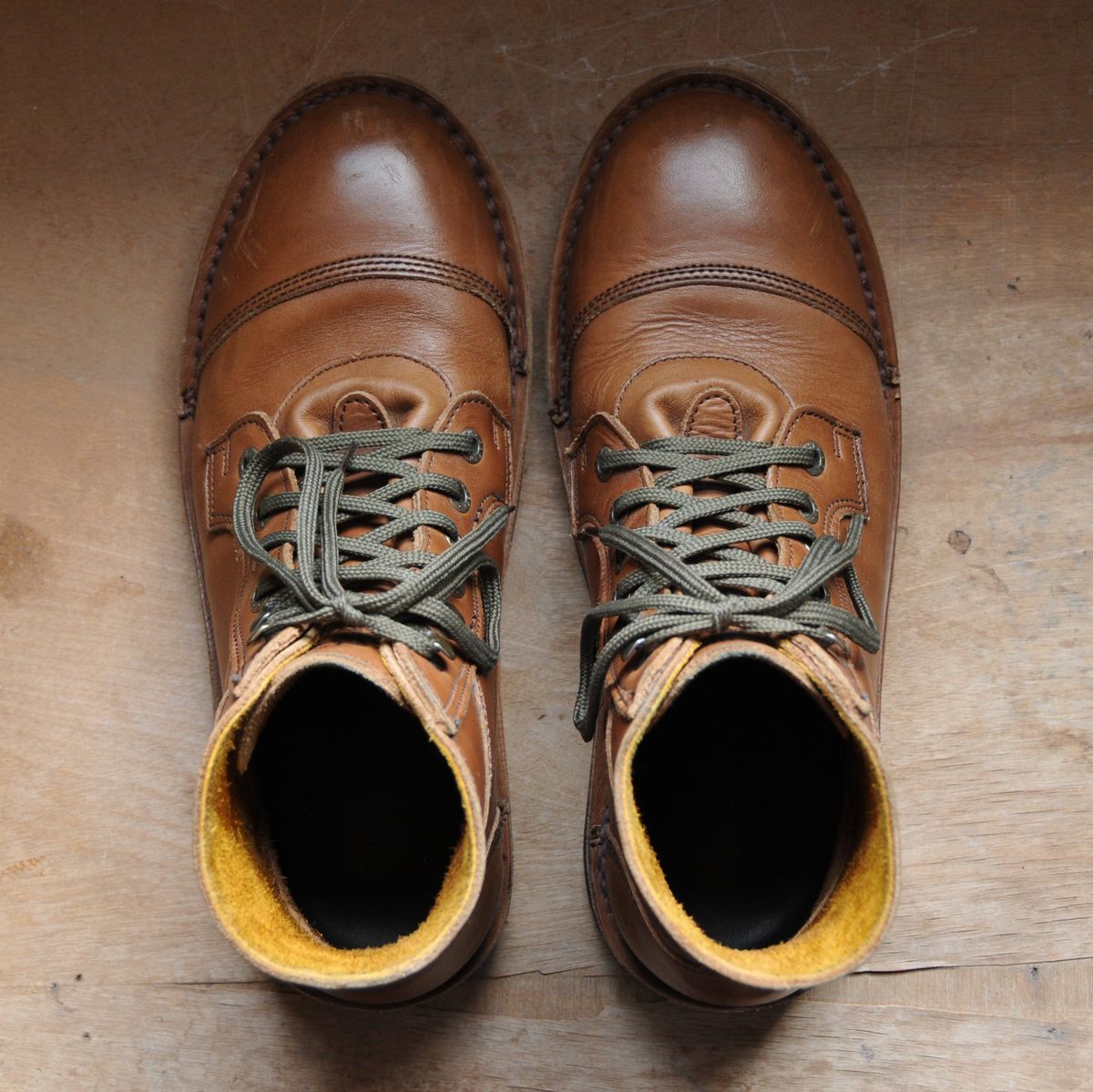 Photo by Lazarey on April 5, 2026 of the Jim Green Numzaan in Jim Green / Natural Veg Tan.