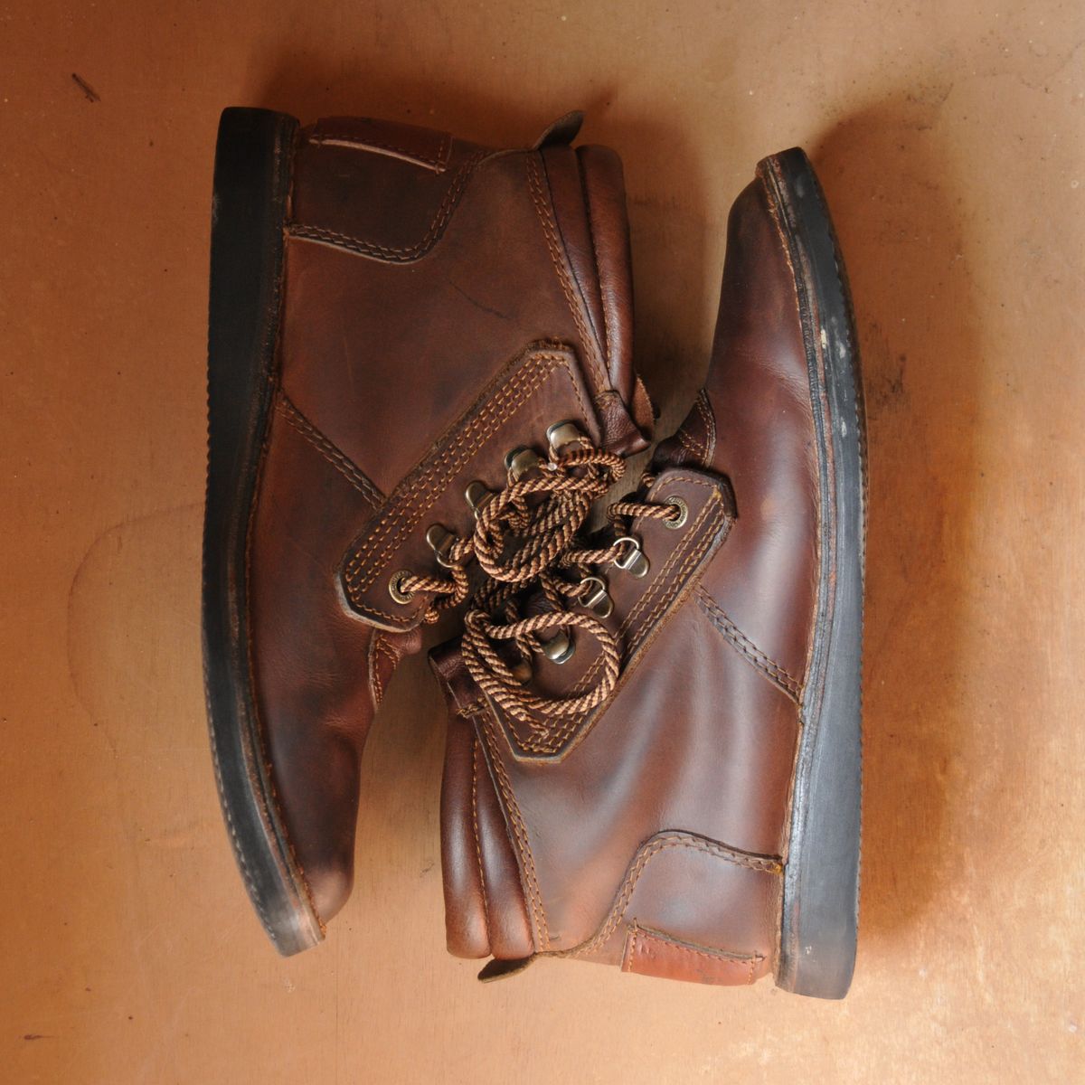 Photo by Lazarey on November 1, 2025 of the The Courteney Boot Company Safari (custom) in Mossop Leather - Dark Brown Bovine.