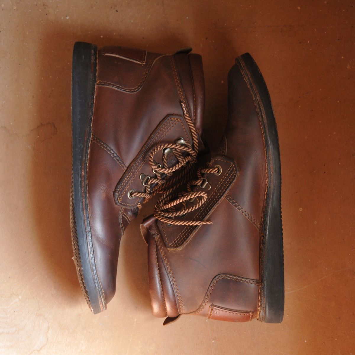 Photo by Lazarey on March 2, 2026 of the The Courteney Boot Company Safari (custom) in Mossop Leather - Dark Brown Bovine.
