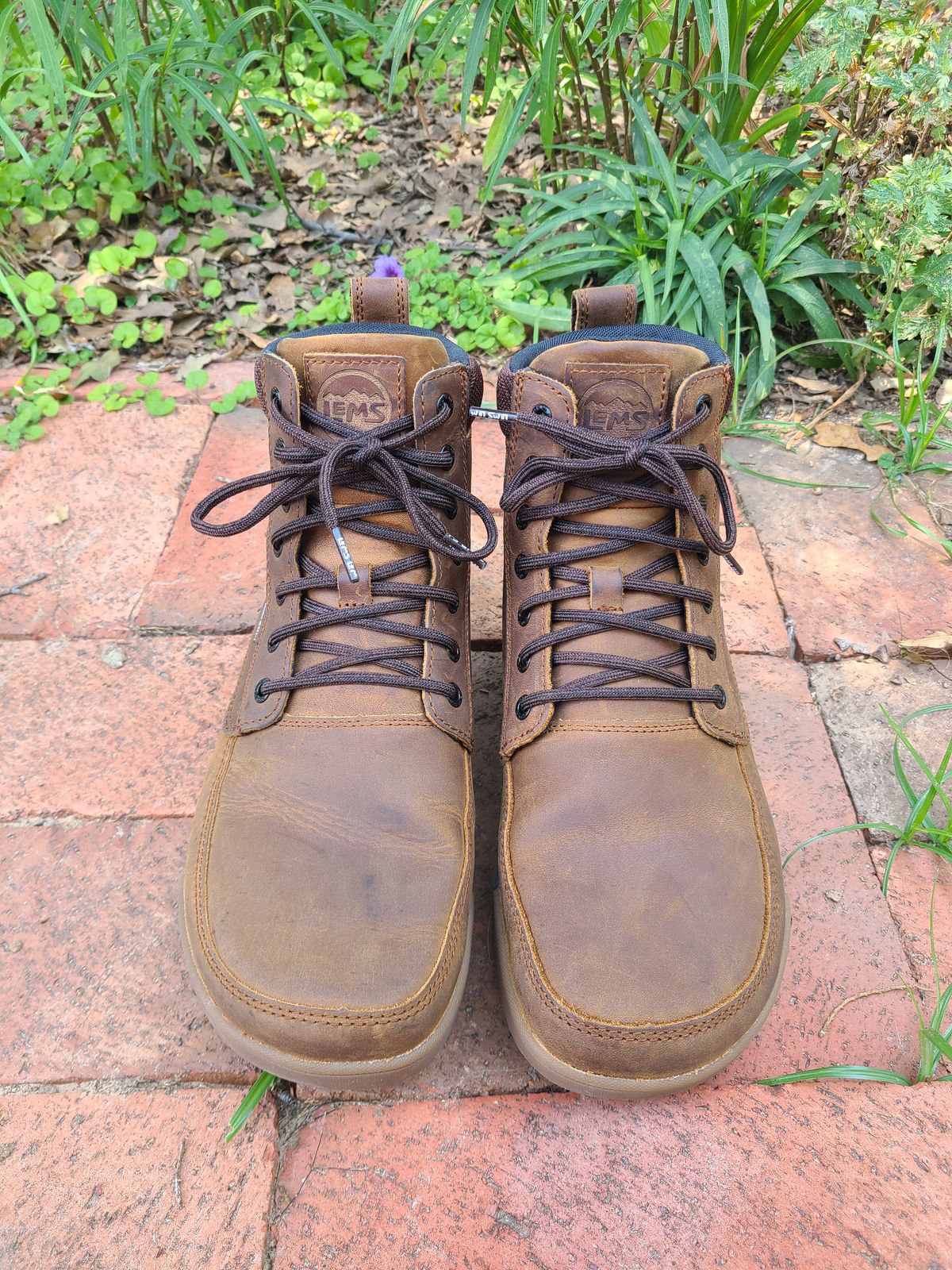 Photo by Lazarey on July 20, 2024 of the Lems Boulder Summit Waterproof in Full-grain Oiled Leather.