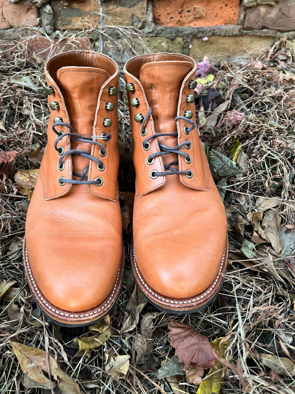 Photo by ChristianD on November 5, 2025 of the Grant Stone Diesel Boot in Horween Tan Essex.