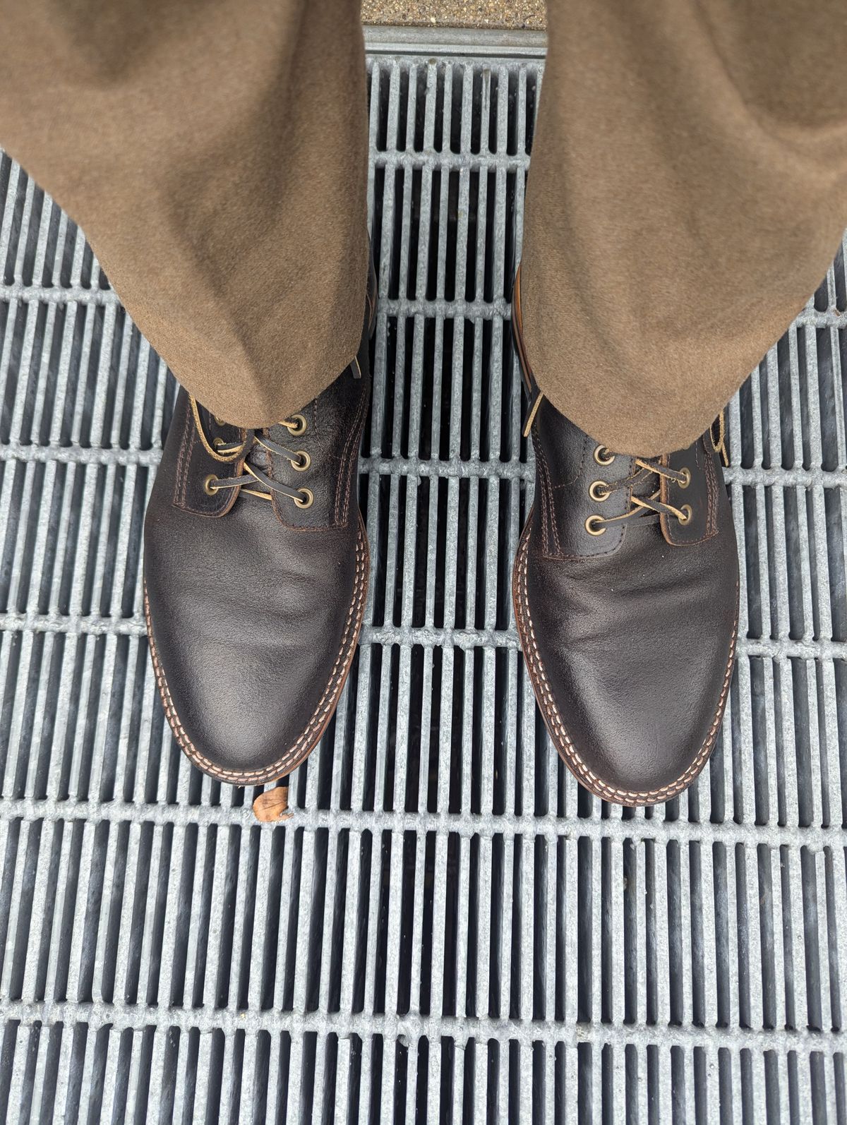 Photo by MrMister on October 15, 2025 of the Parkhurst The Allen in Horween Dark Brown Waxed Flesh.