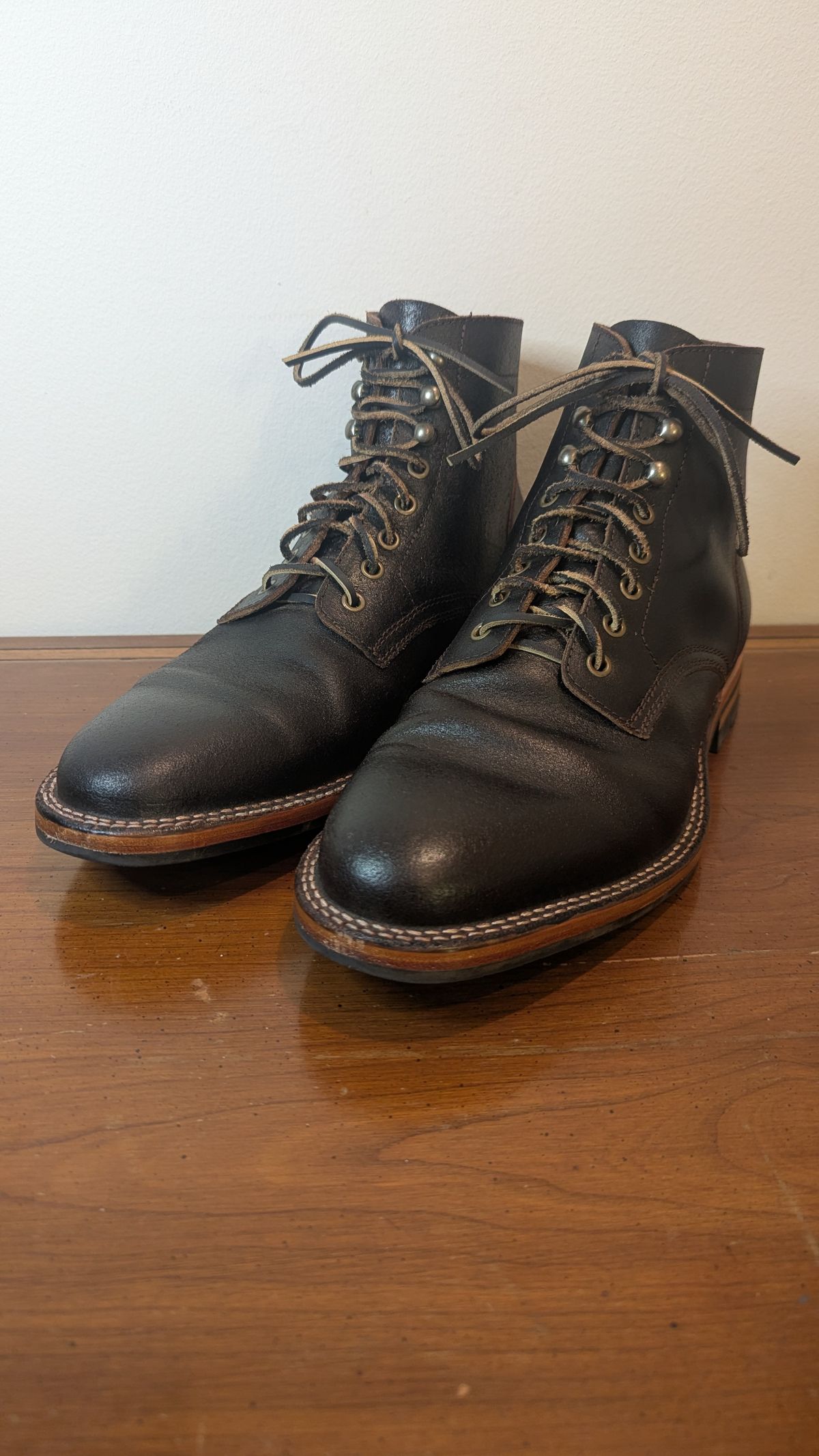 Photo by MrMister on November 6, 2025 of the Parkhurst The Allen in Horween Dark Brown Waxed Flesh.