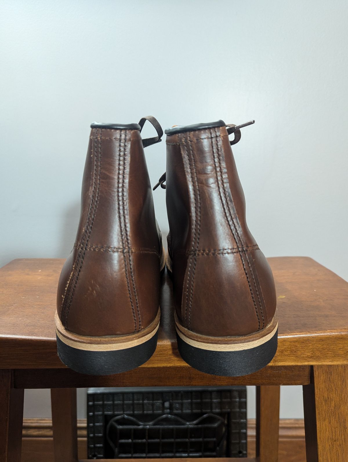 Photo by MrMister on October 16, 2024 of the Red Wing Beckman / 9422 in SB Foot Cigar Excalibur.