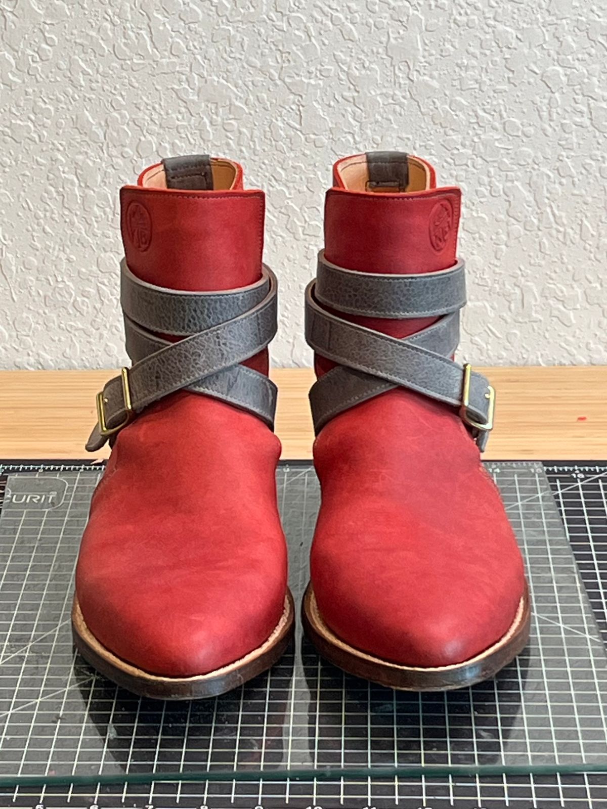 Photo by kitchen.table.boots on September 30, 2025 of the Self-Made Double Cross Jodhpurs in Cf Stead Waxy Retan Kudu.