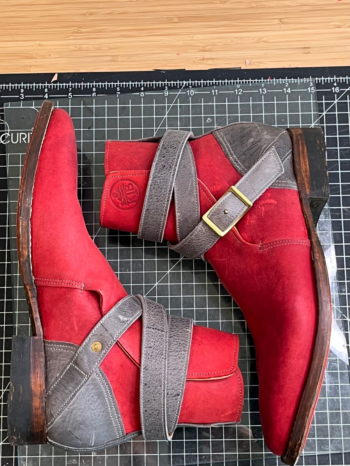Photo by kitchen.table.boots on September 30, 2025 of the Self-Made Double Cross Jodhpurs in Cf Stead Waxy Retan Kudu.
