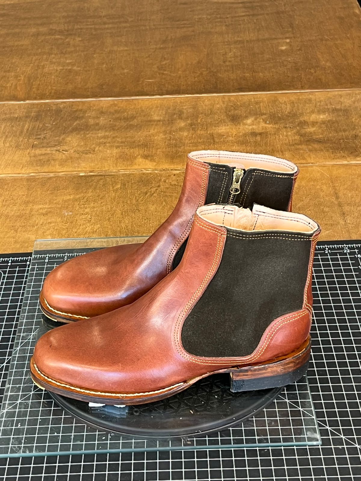 Photo by kitchen.table.boots on October 2, 2024 of the Self-Made Zip Boot in S.B Foot - Unknown & C.F. Stead Loden Repello Calf Suede.