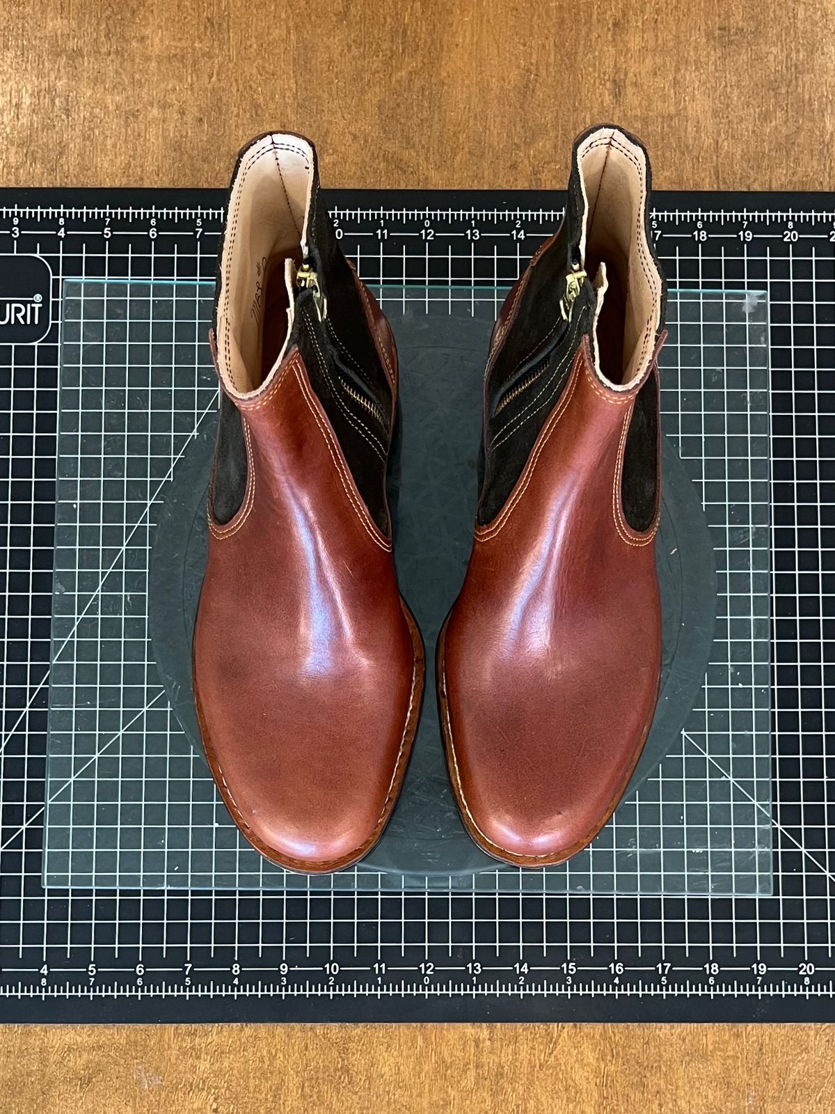 Photo by kitchen.table.boots on October 2, 2024 of the Self-Made Zip Boot in S.B Foot - Unknown & C.F. Stead Loden Repello Calf Suede.