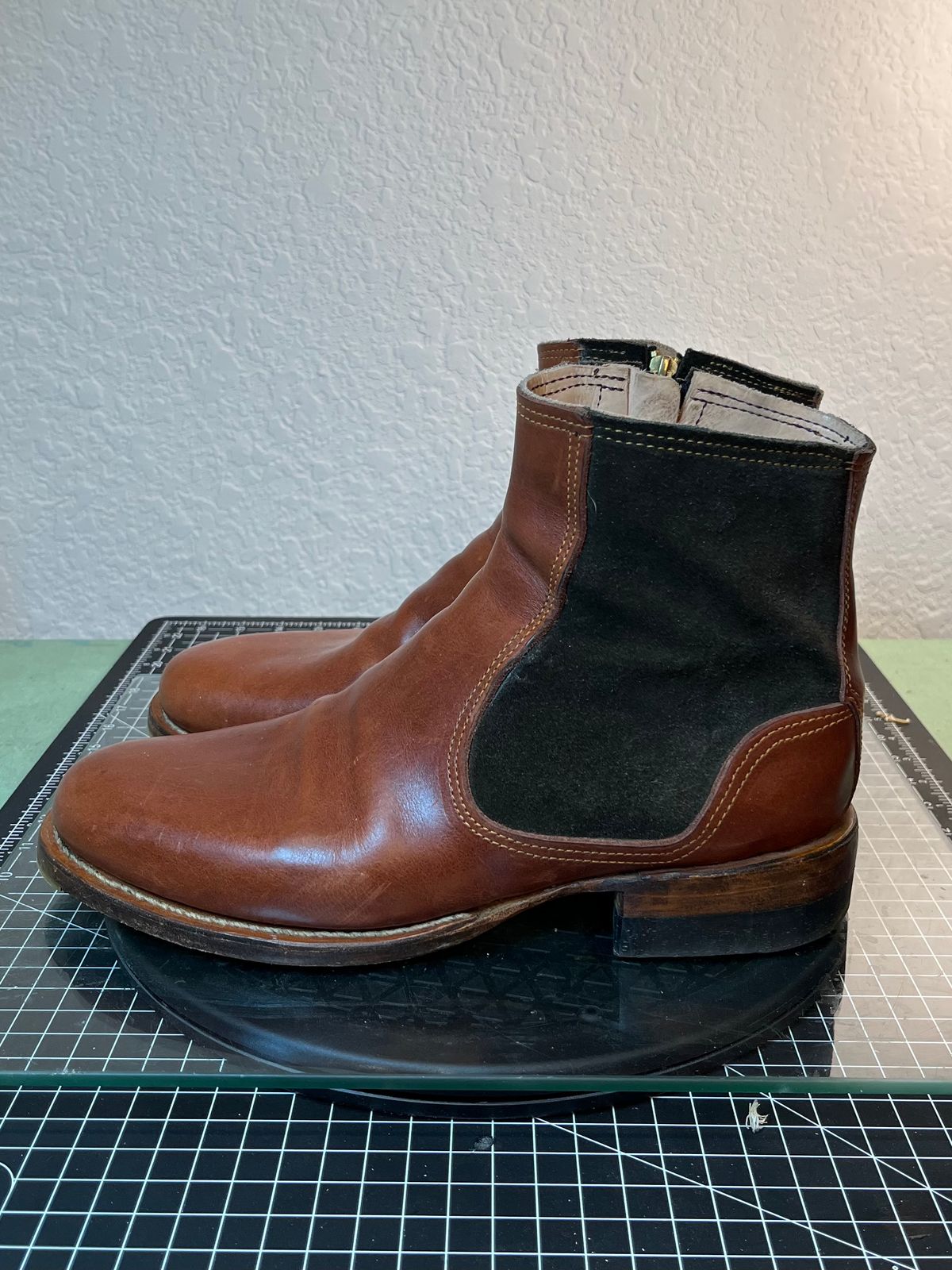 Photo by kitchen.table.boots on December 5, 2024 of the Self-Made Zip Boot in S.B Foot - Unknown & C.F. Stead Loden Repello Calf Suede.