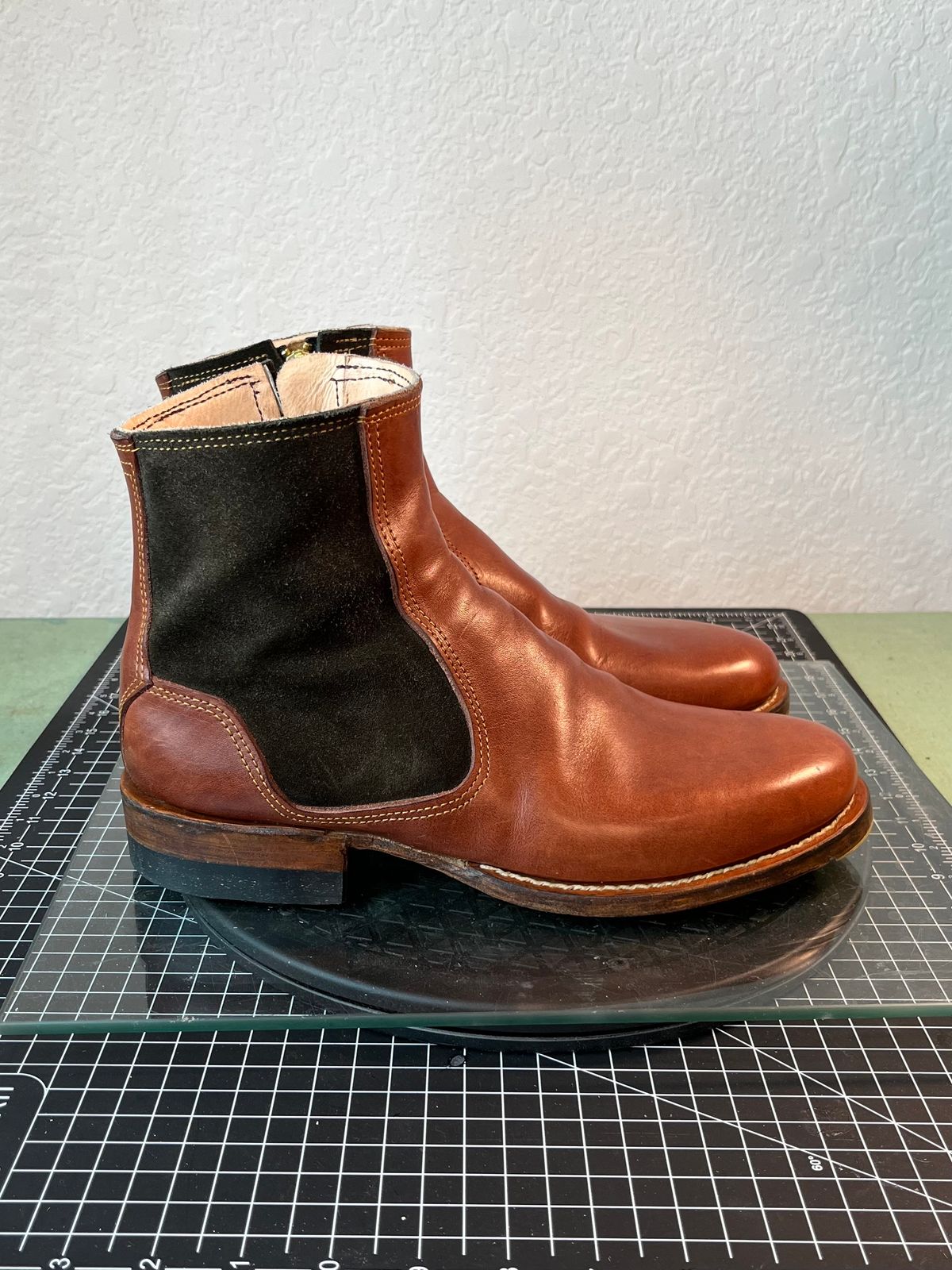 Photo by kitchen.table.boots on January 5, 2025 of the Self-Made Zip Boot in S.B Foot - Unknown & C.F. Stead Loden Repello Calf Suede.